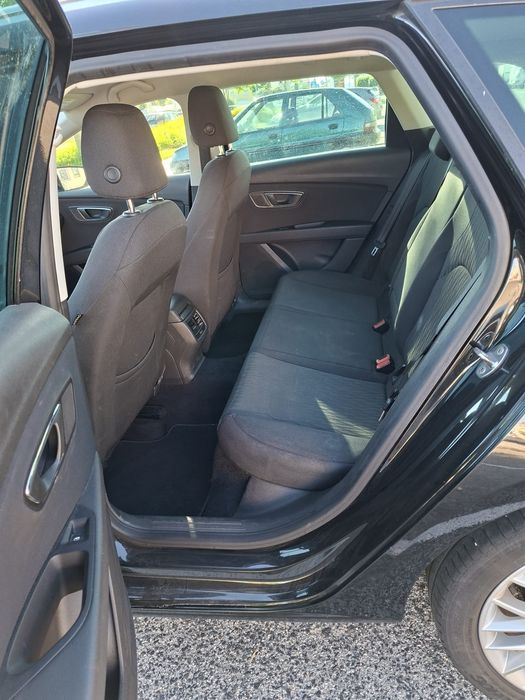 SEAT Leon ST — fotografia 4