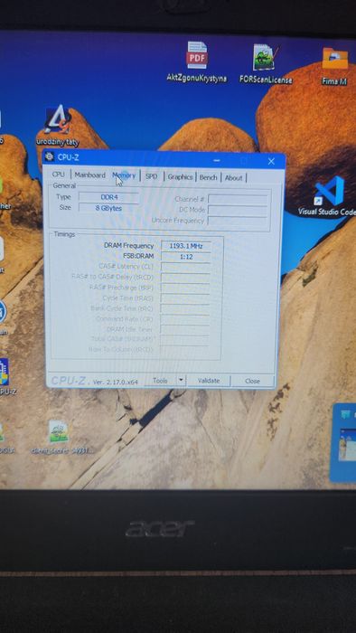 Używany laptop Acer. Model jak na zdjęciu
