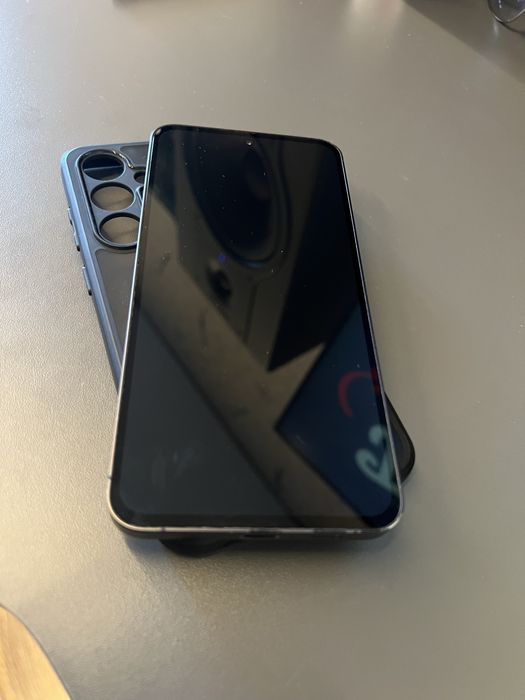 Телефон samsung s24FE 8/128 dual sim