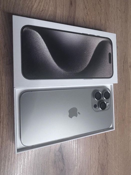 IPhone 15 Pro Max | 1 właściciel | Tytan Naturalny| Stan Idealny | Bateria 92% | Alcesoria