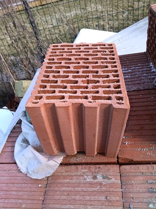 Cegła ceramiczna 25 i 11,5 P+W Pustak