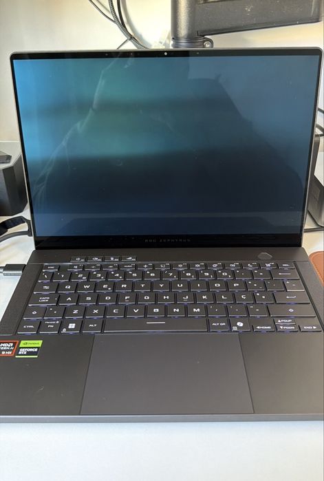 ASUS ROG Zephyrus G14 OLED RTX 5070