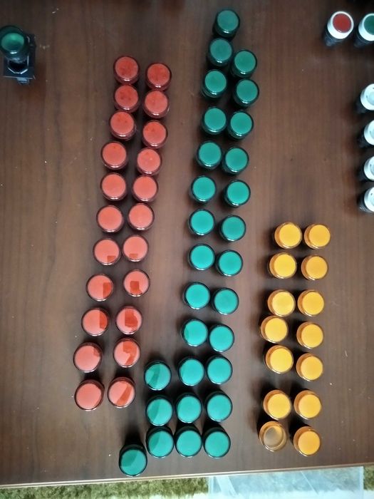 Sinalizadores e botoneiras