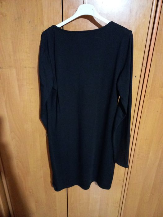 Sprzedam tunike z długim rękawem