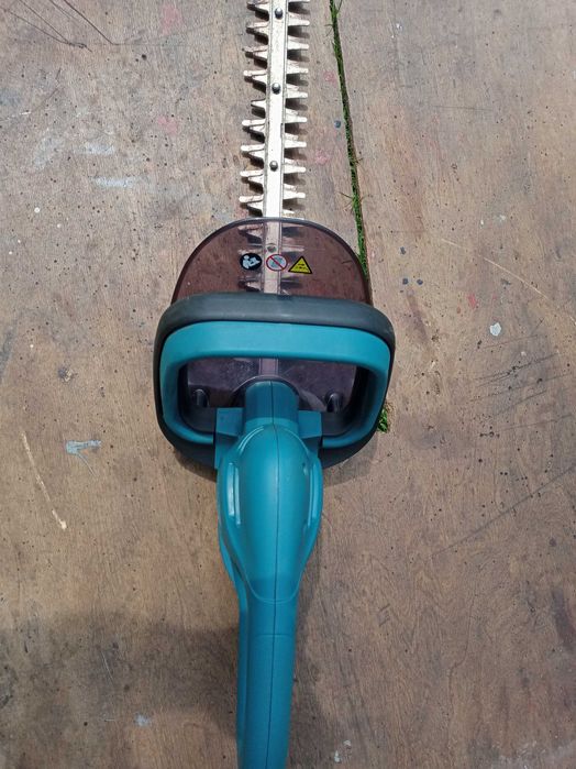 Nożyce do żywopłotu Makita UH5261