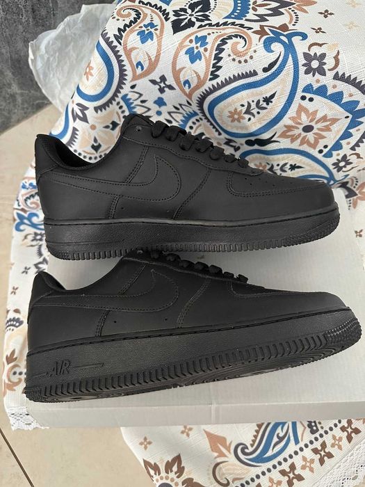 Buty sportowe Nike_Air_Force_1_Low_07_Black_ Rozmiar.39