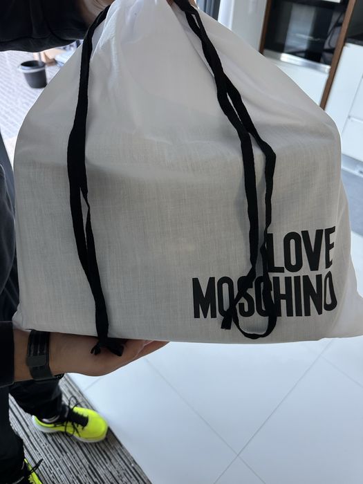 Mala Love Moschino