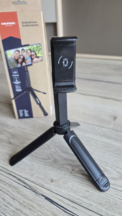 Statyw selfie stick Grundig  do smartfona