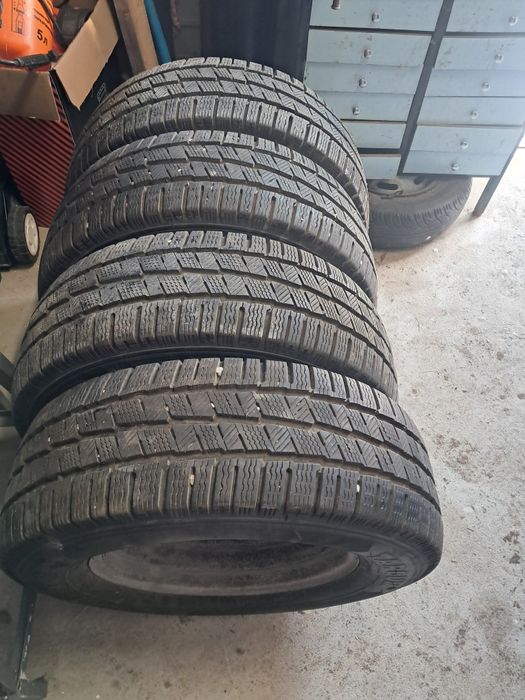 235/65/16с Зимова Резина з дисками на рено мастер 3