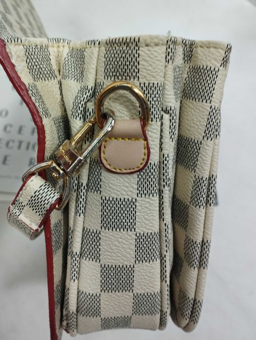 Сумка Louis Vuitton не кожа белая бежевая