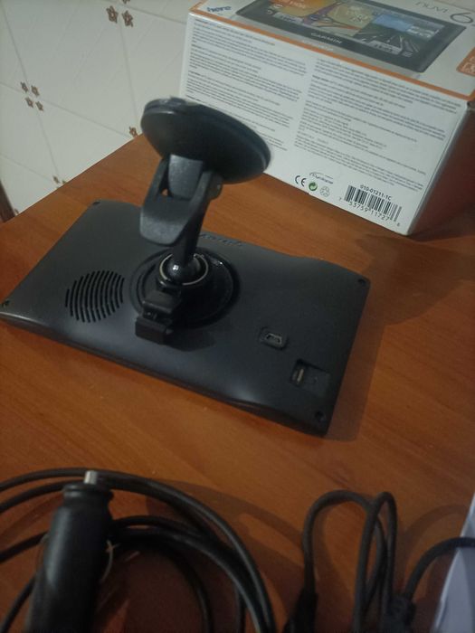 Gps Garmin  nuvi 65 LM em bom estado, a funcionar perfeitamente.