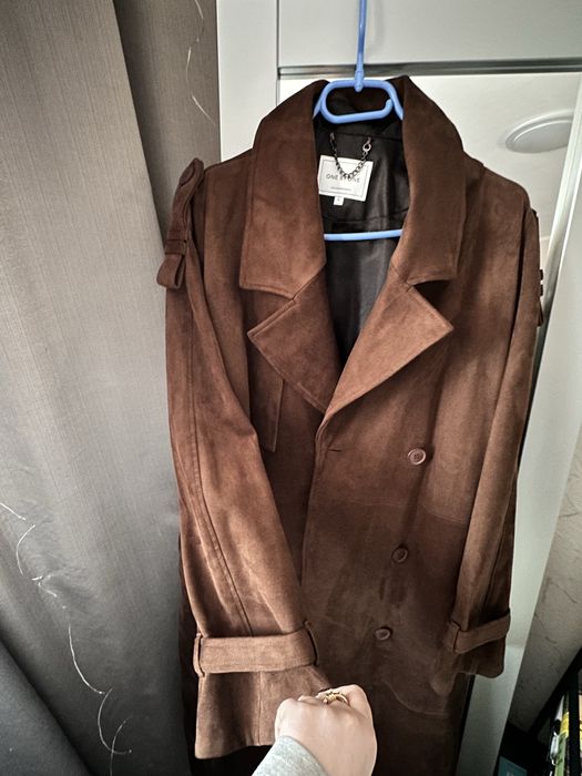 Продам тренч One by one