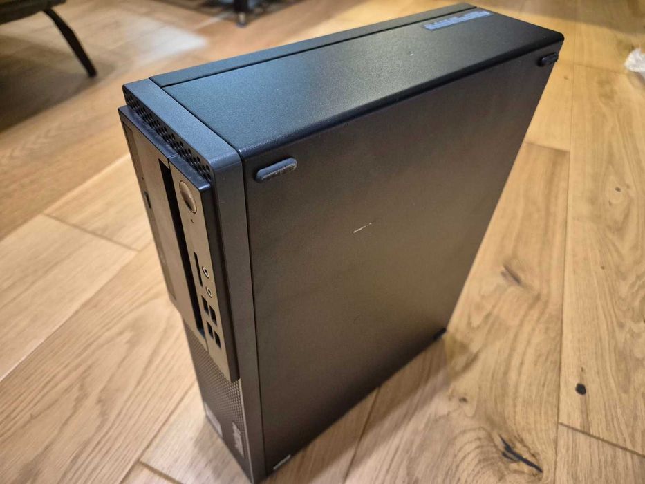 Lenovo M710S Intel i5 7500 - Bez RAMu i bez dysku.