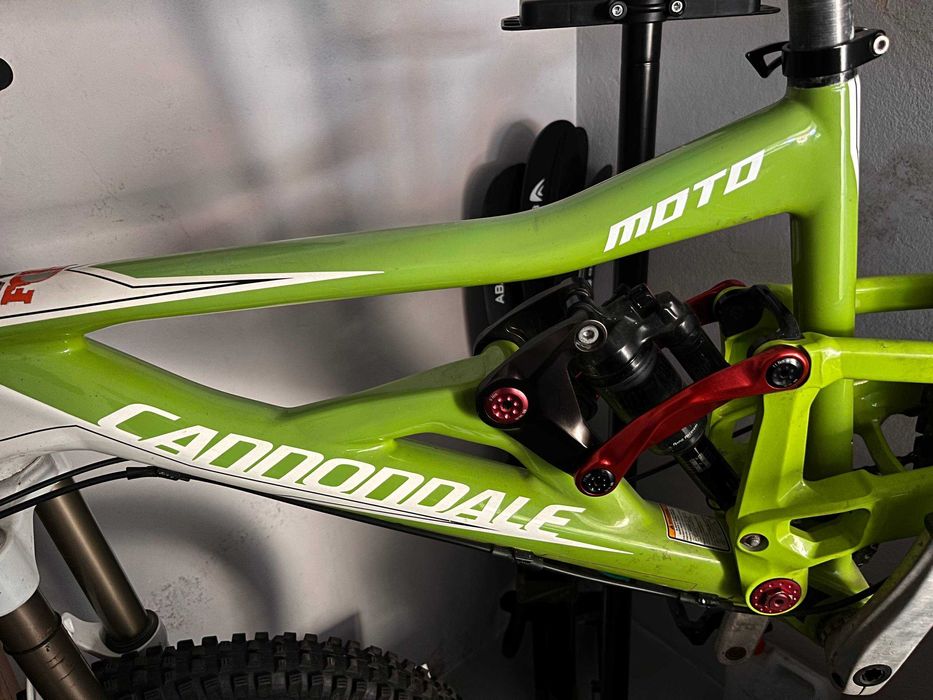 Cannondale Moto Carbon 2011 - All Mountain / Enduro 160mm - Fox 36 Factory - Tamanho M