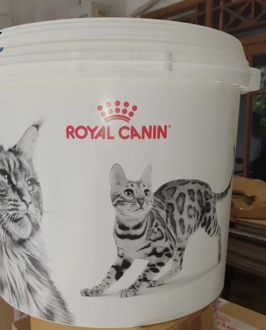 3 szt  • Półokrągłe Pojemniki na Karme • Royal Canin • Kot & Pies