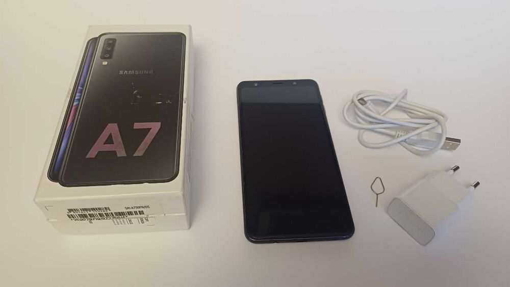 Samsung A7 (2018) 64GB DualSIM - bardzo ładny