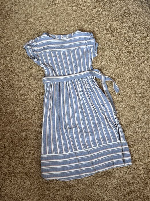 Літня сукня міді в смужку