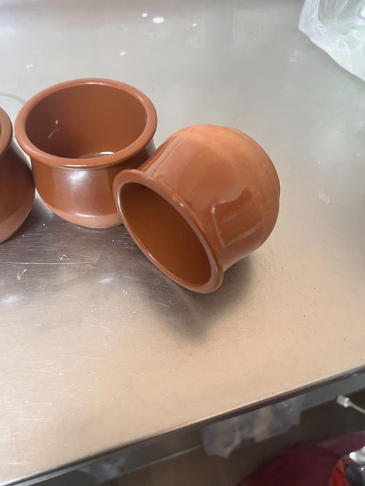 Vendo  pote de dobemesa de barro