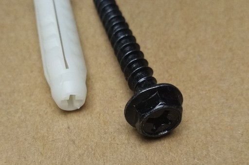 Kołki rozpierające  /4kierunkiI /na klucz  -30szt.