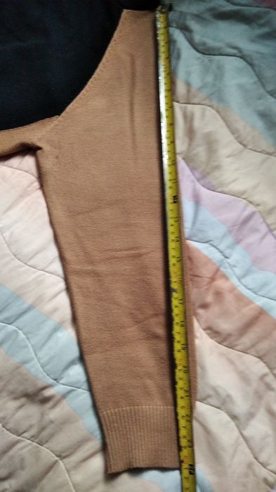 Жіночий одяг      .