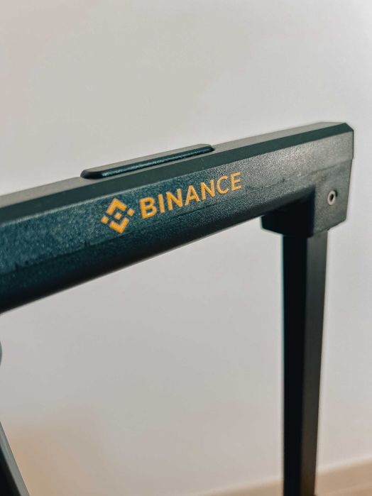 Mala de viagem Binance