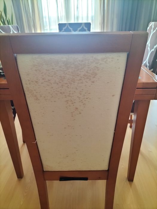 Mesa com cadeiras