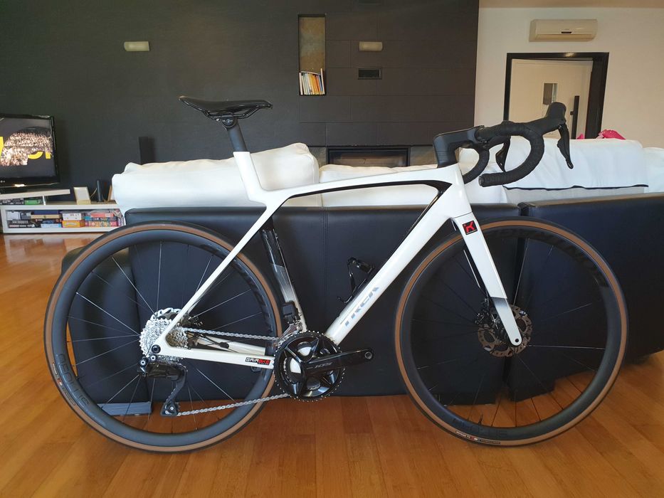 Trek Madone SL6 Gen 8 (Di2 24v)
