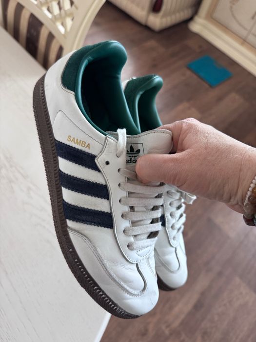 Кросівки унісекс адідас