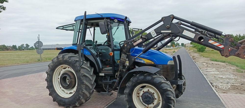 New Holland td 5050