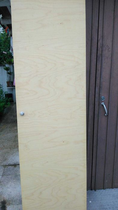 Porta para armário ou casa de banho de autocaravana em contraplacado