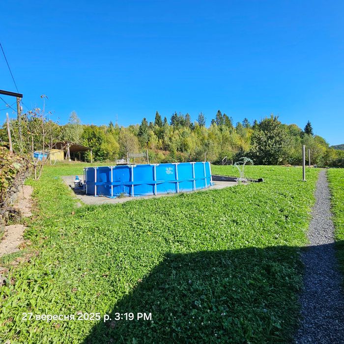 Продаж садиби  з номерами під здачу в Карпатах