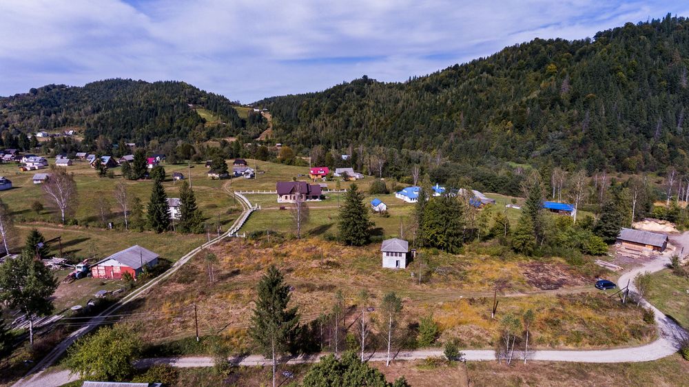 Будинок-шале в гірському с.Космач.Продаж-обмін..