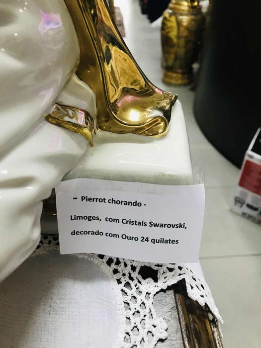 Escultura Limoges Pierrot