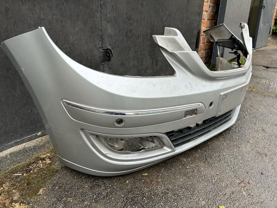 Продам передній бампер Mерседес в клас w 245