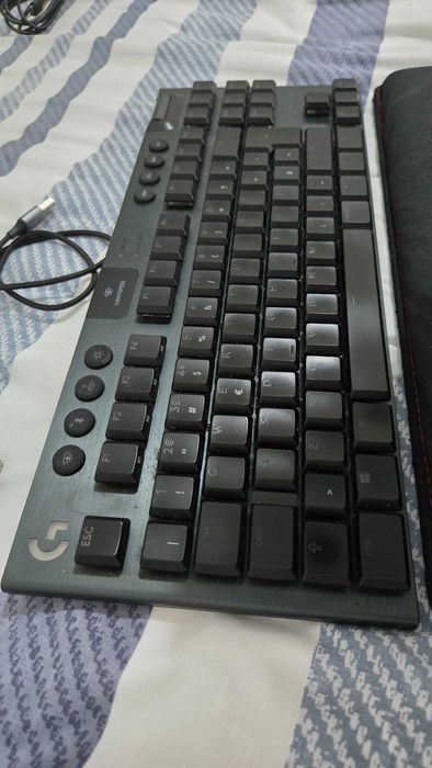 Teclado Logitech G915 TKL