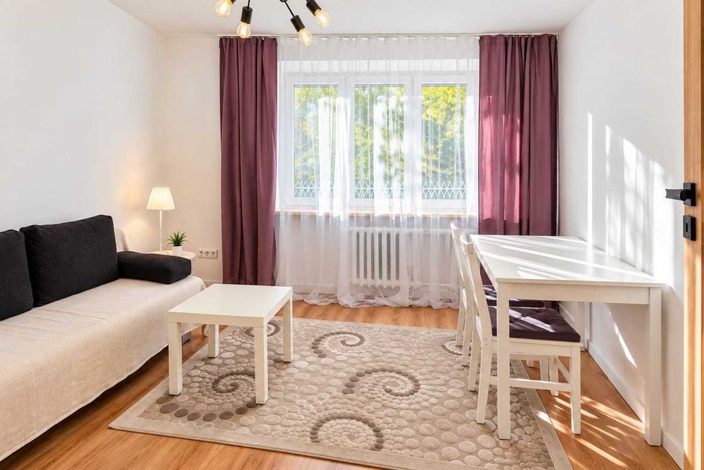 Bzowa 27 m² | pierwszy najem | po remoncie | osobna kuchnia