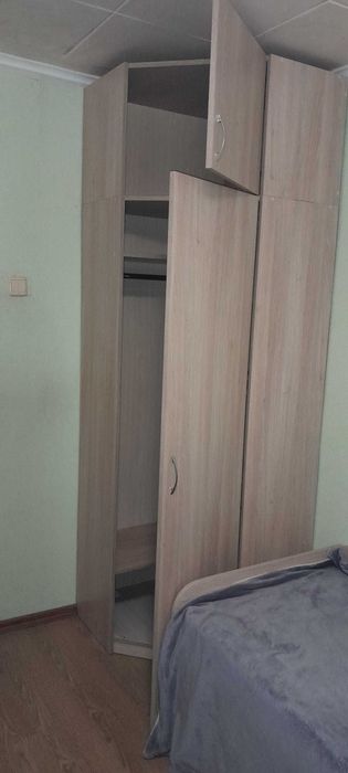 Продам угловой шкаф