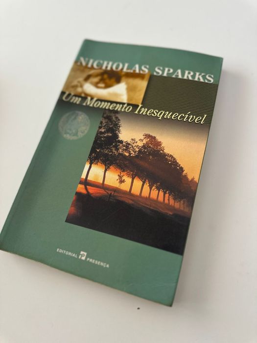 Livro Um Momento Inesquecivel