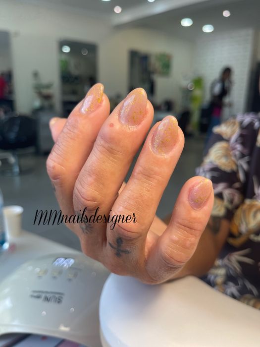 Manicure, Pedicure, Unhas de gel…