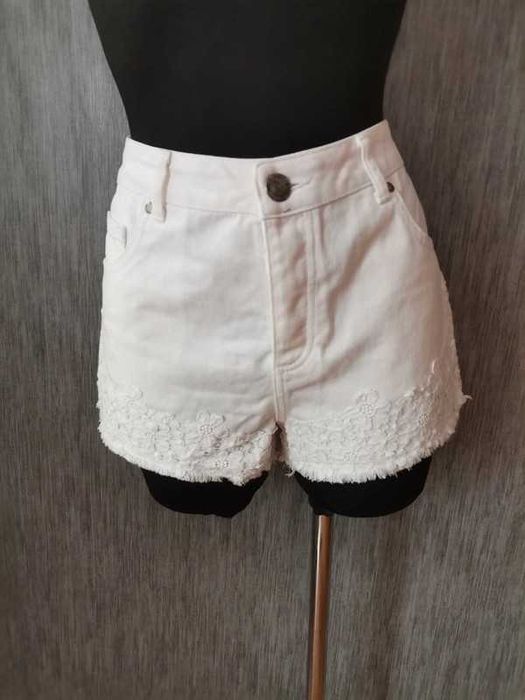 spodenki m/38 wysoki stan cena 25 zł