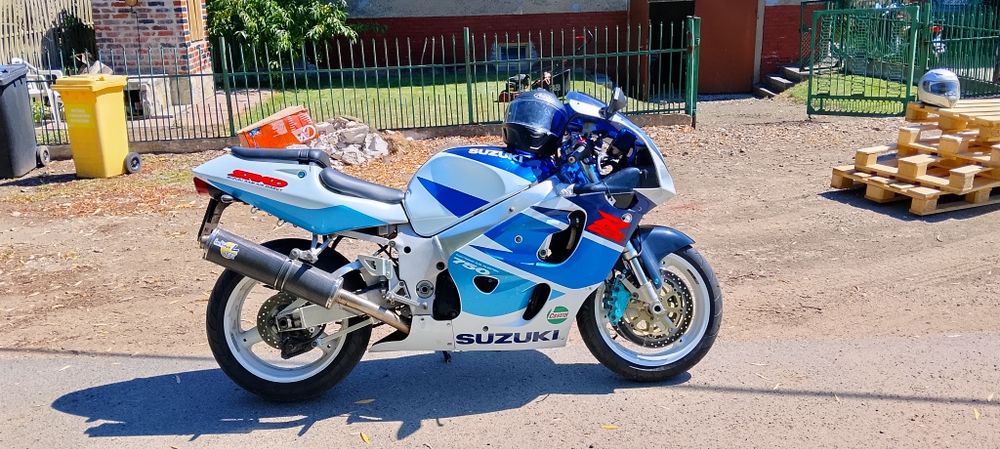 Suzuki GSX-R 750strad. wtrysk