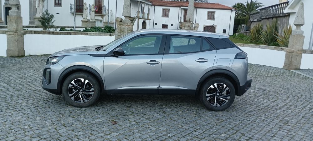 Peugeot 2008 HÍBRIDO com apenas 11500  Km