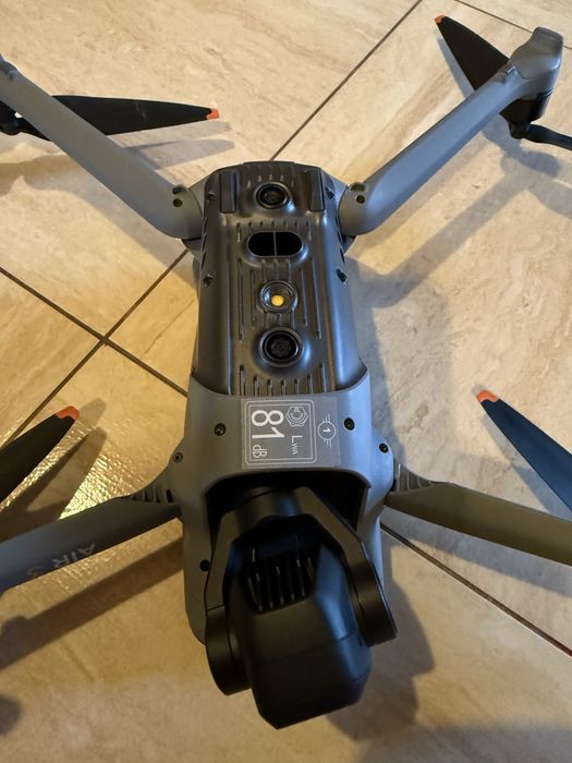DJI Air 3 Fly More Combo