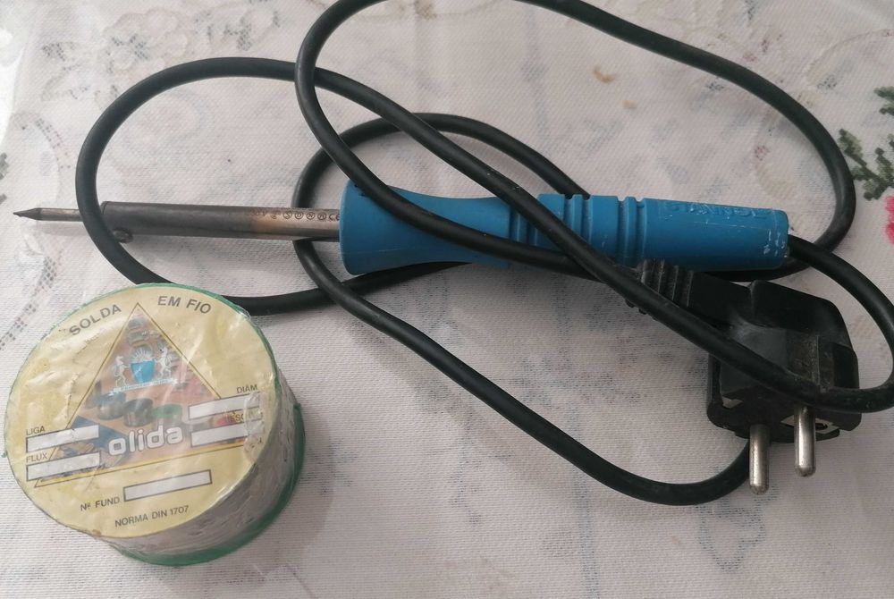 Ferro de soldar, para eletronica, 40w, com rolo de solda