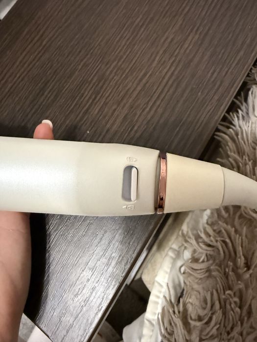 Вирівнювач PHILIPS MoistureProtect HP8374/00