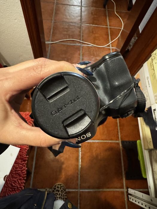 Camera Sony DSC H200