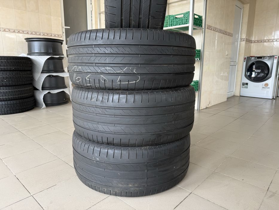 Продам комплект літніх шин Bridgestone Alenza 001 275/40 R22 107Y – 4 шт.