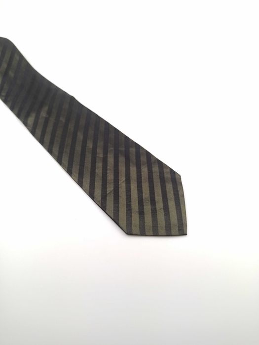 Hugo Boss zielony jedwabny krawat w paski bib128