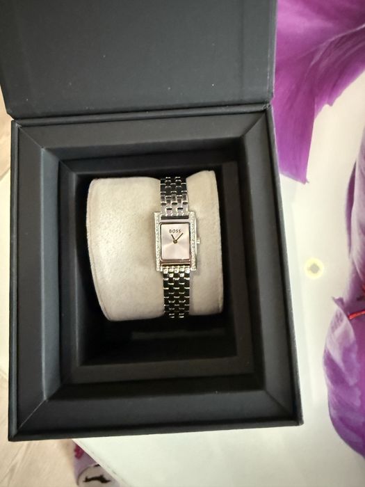 Годинник Boss новий