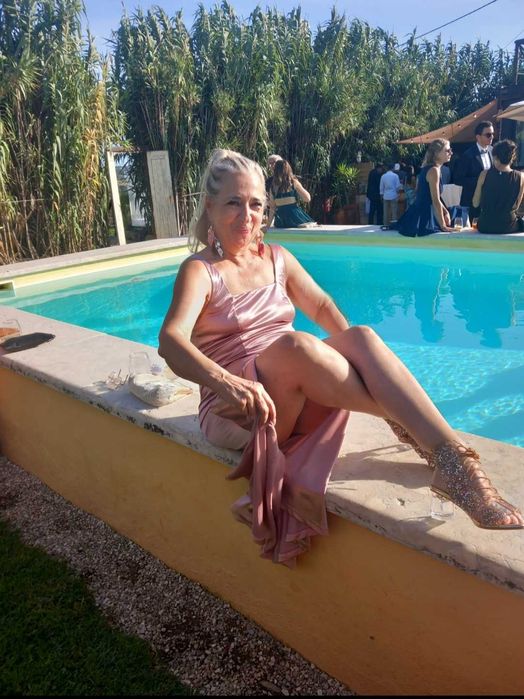 Vestidos de cerimónia e sandália